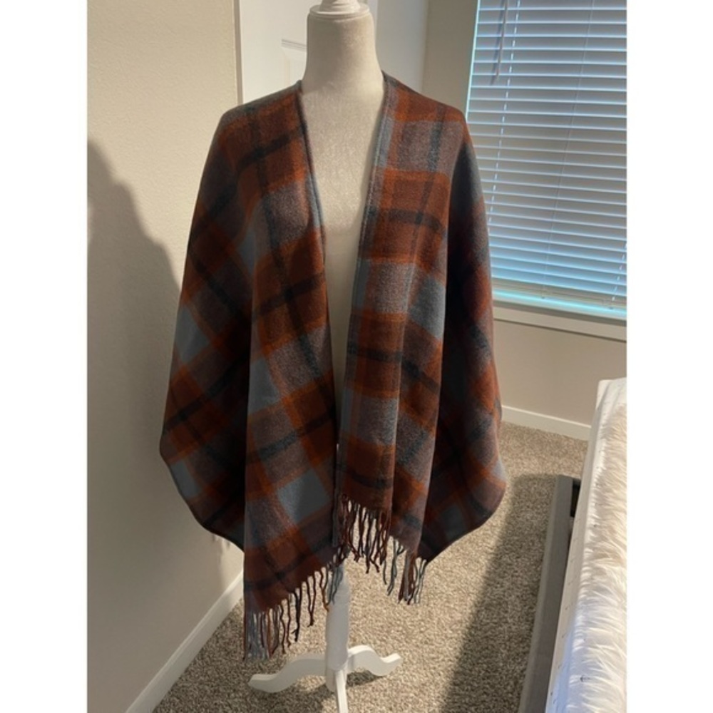 Soft surroundings fringe plaid shawl wrap